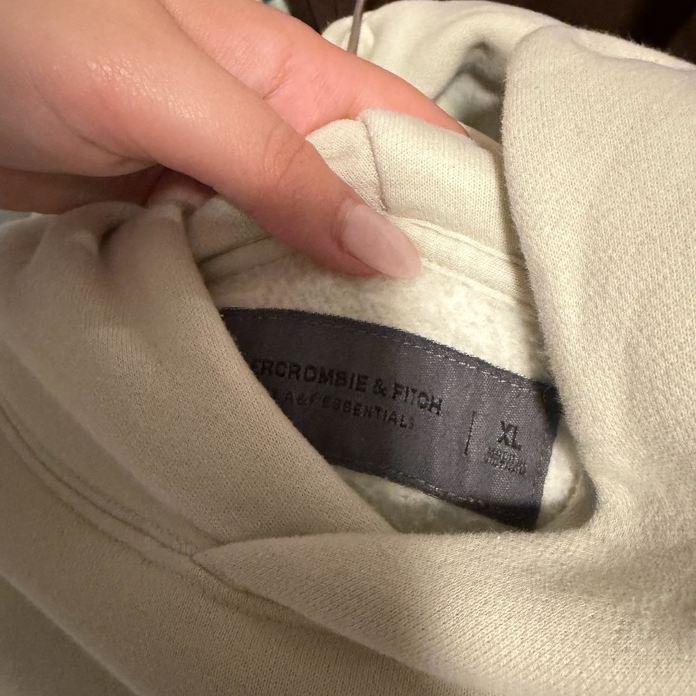 Embroidered Cream Patchwork Sweatshirt - image 5